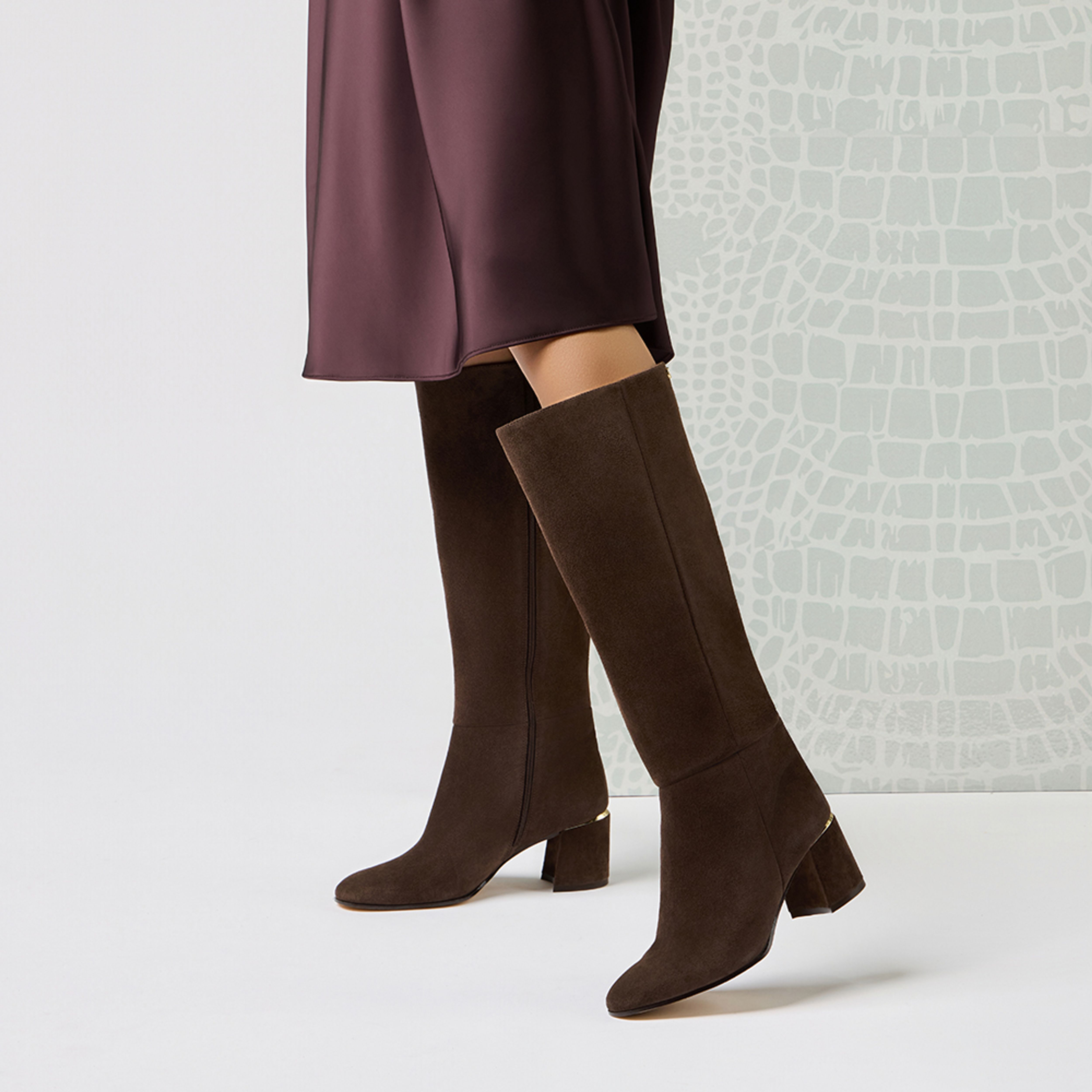 80740003_00000010_2