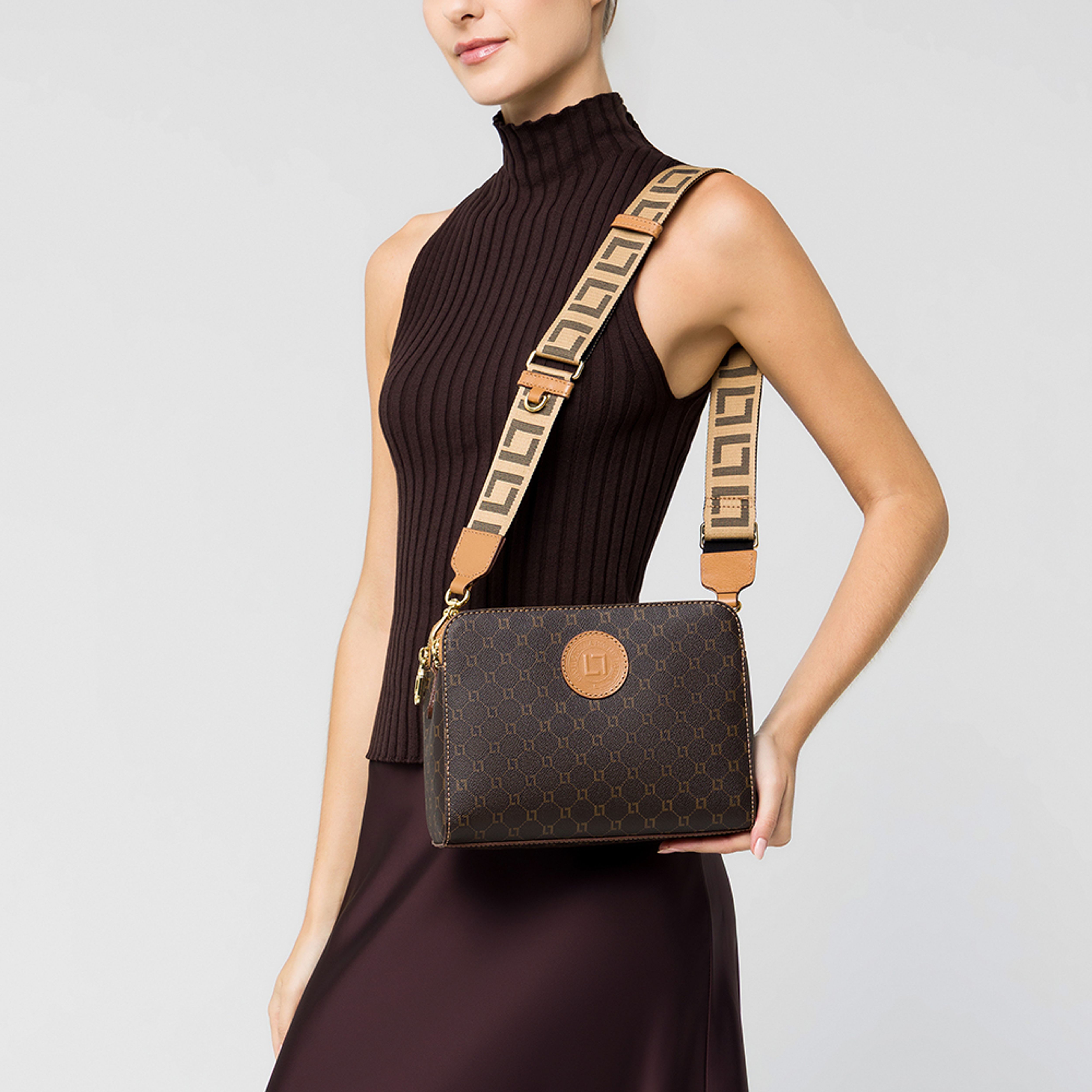 るる Bolsa Bella Tiracolo Média Monograma Ll Mocca - 10006111 | Luz da Lua